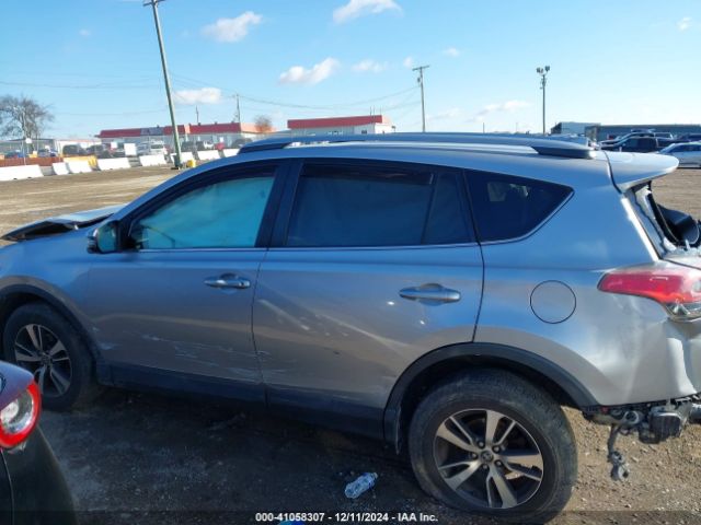 2T3WFREV4JW411187 Toyota Rav4 Adventure/xle