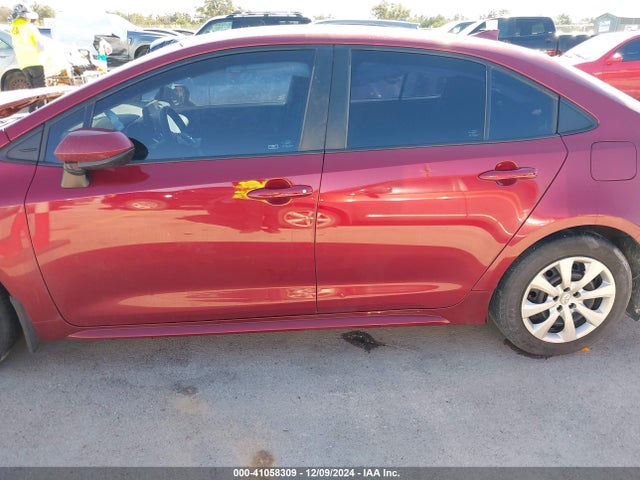 Toyota COROLLA LE 2022 5YFEPMAE3NP333647 Image 14