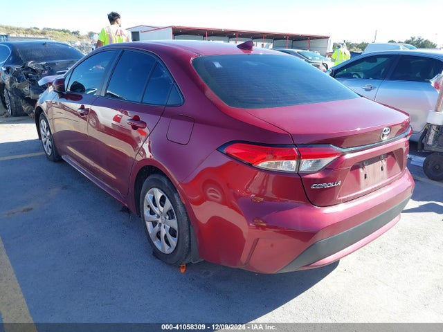 Toyota COROLLA LE 2022 5YFEPMAE3NP333647 Image 3