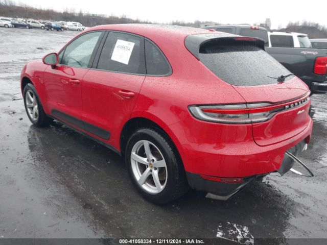 2021 PORSCHE MACAN WP1AA2A58MLB05850 Photo 2