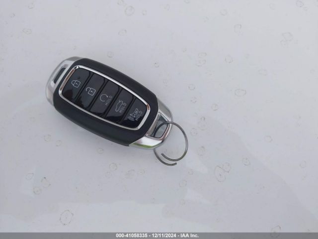 KMHLM4AJ3PU070882 Hyundai Elantra Hybrid Blue
