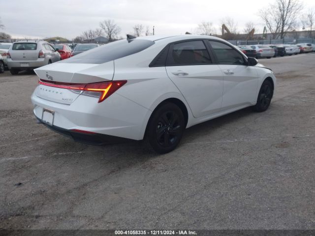 KMHLM4AJ3PU070882 Hyundai Elantra Hybrid Blue