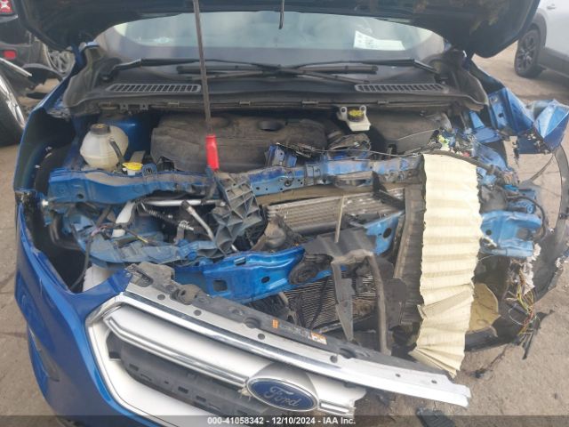 1FMCU9J91JUD57292 Ford Escape Titanium