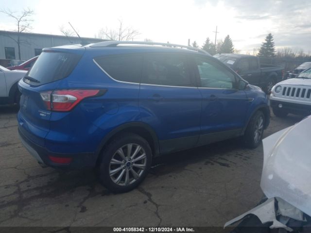 1FMCU9J91JUD57292 Ford Escape Titanium