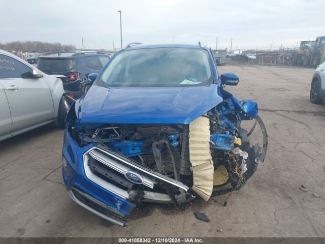 1FMCU9J91JUD57292 Ford Escape Titanium
