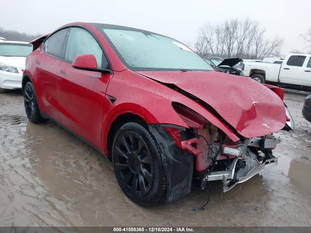 2021 TESLA MODEL Y 5YJYGDEE6MF300014 Photo 0