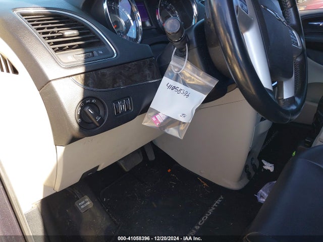 2C4RC1BG1ER438280 Chrysler Town & Country Touring