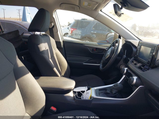 Toyota RAV4 LE 2019 JTMK1RFV1KD514514 Image 5