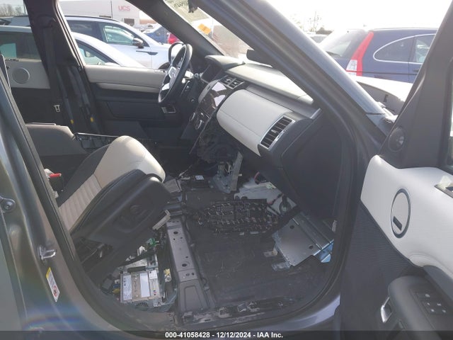 SALRT4EU0N2460975 Land Rover Discovery P360 S R-dynamic