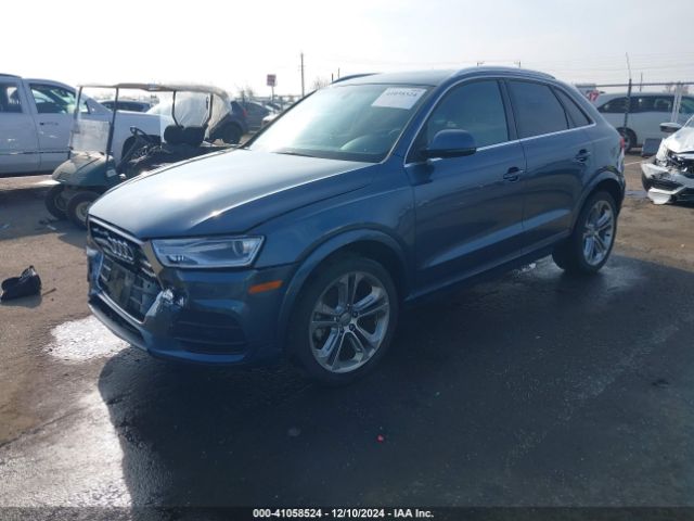 WA1JCCFSXHR010221 Audi Q3 2.0t Premium