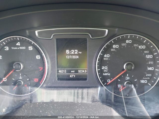WA1JCCFSXHR010221 Audi Q3 2.0t Premium