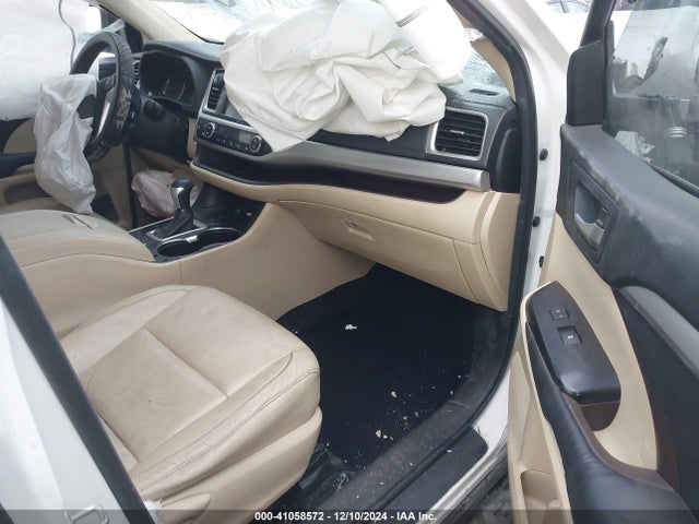 5TDKKRFH1FS055566 Toyota Highlander Xle V6