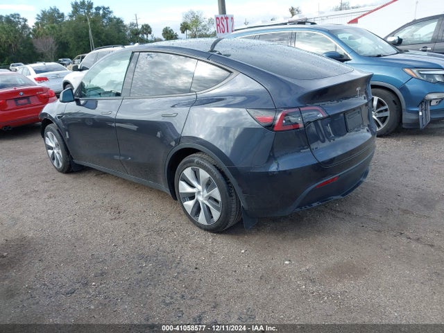 2024 TESLA MODEL Y 7SAYGDED0RF032868 Photo 2
