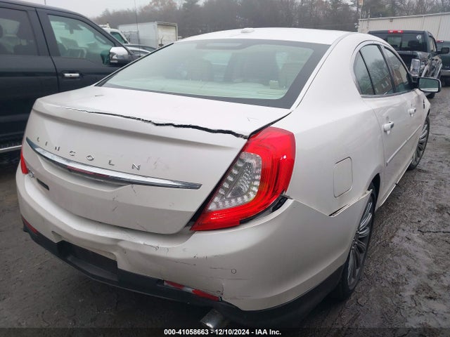 1LNHL9EKXFG602862 Lincoln MKS