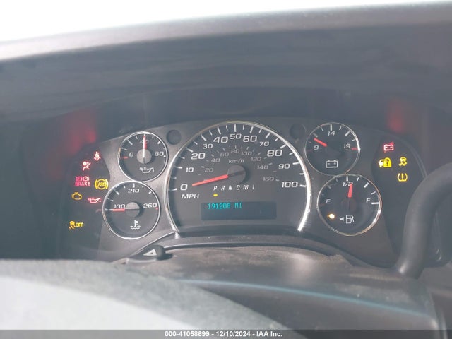 Chevrolet Express 2500 Work Van 2019 1GCWGAFP5K1184381 Image 7