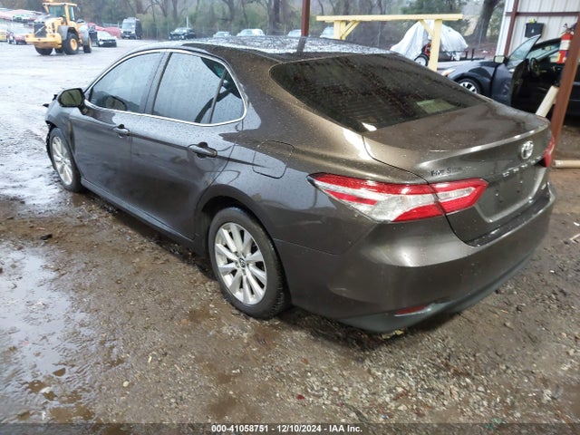 Toyota CAMRY LE 2018 JTNB11HK5J3001352 Image 3