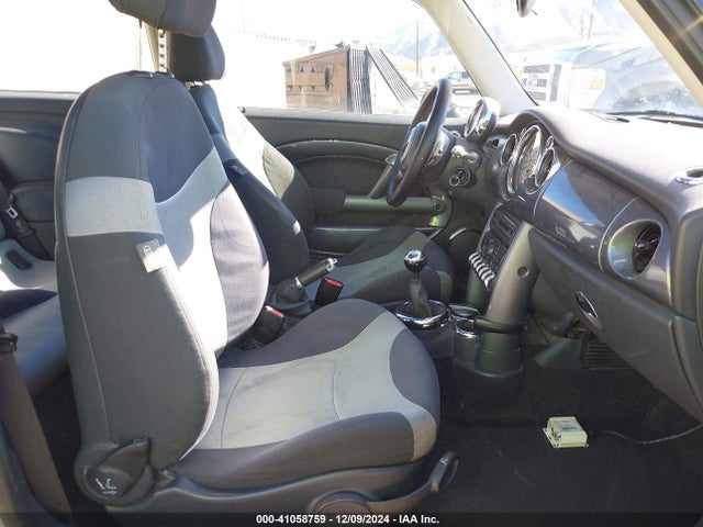 2004 MINI COOPER S WMWRE33464TD78417 Photo 4