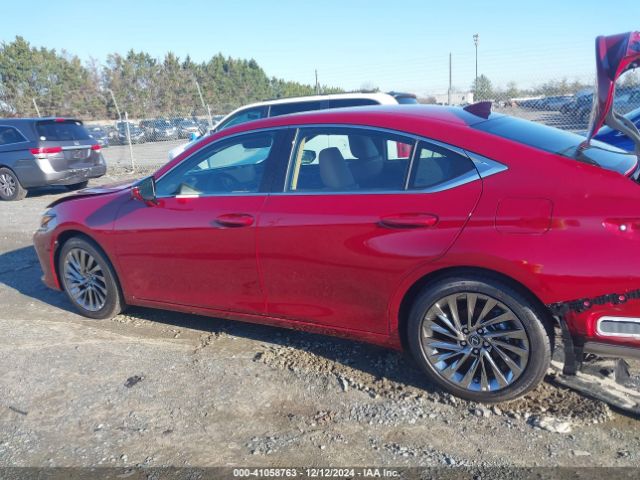 58AFA1C11SU059334 Lexus Es 300h Ultra Luxury
