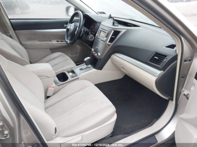 4S4BRBCC5E3313322 Subaru Outback 2.5i Premium