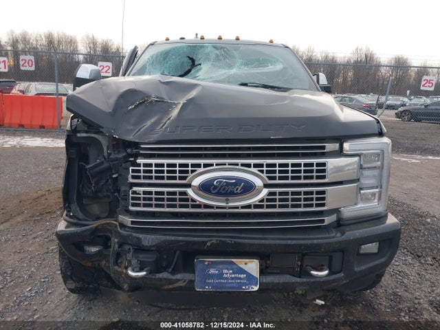Ford F-250 Platinum 2018 1FT7W2BT5JEC15314 Image 13