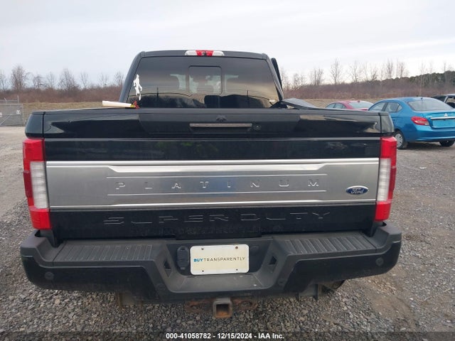 Ford F-250 Platinum 2018 1FT7W2BT5JEC15314 Image 17