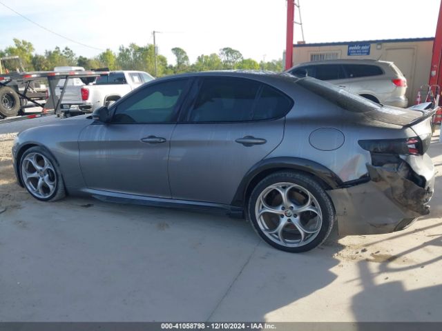 ZARFAMBN4L7638146 Alfa Romeo Giulia Ti Sport Rwd
