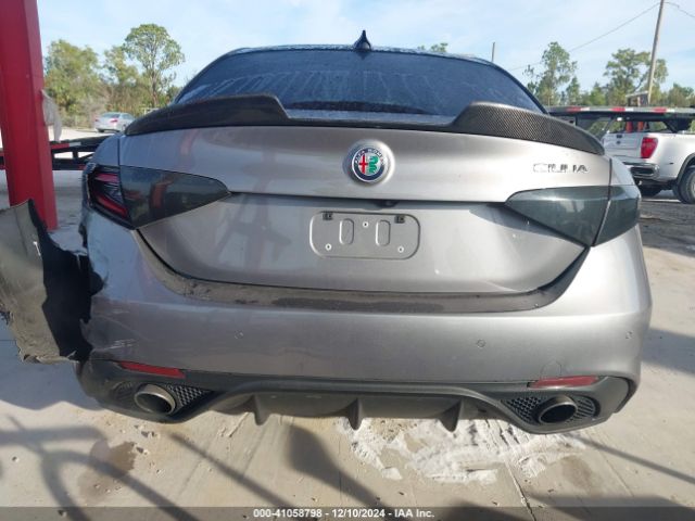 ZARFAMBN4L7638146 Alfa Romeo Giulia Ti Sport Rwd