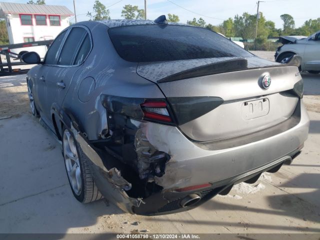 ZARFAMBN4L7638146 Alfa Romeo Giulia Ti Sport Rwd