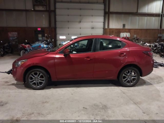 3MYDLBYV6KY503160 Toyota YARIS LE