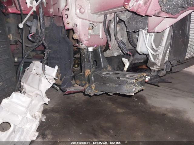 3MYDLBYV6KY503160 Toyota YARIS LE