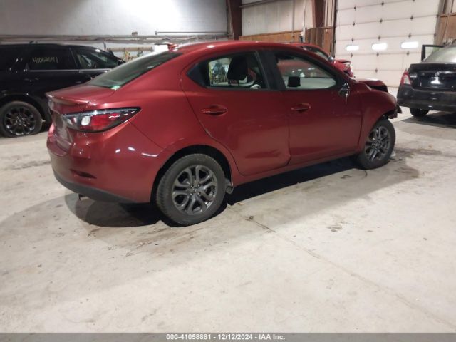3MYDLBYV6KY503160 Toyota YARIS LE
