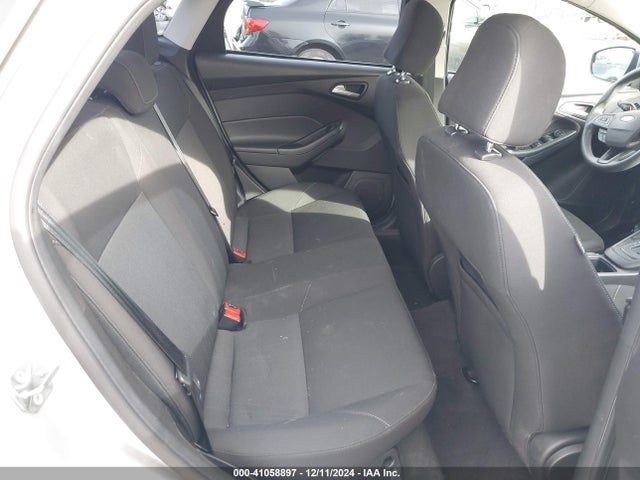 Ford FOCUS SE 2015 1FADP3F23FL205560 Image 8