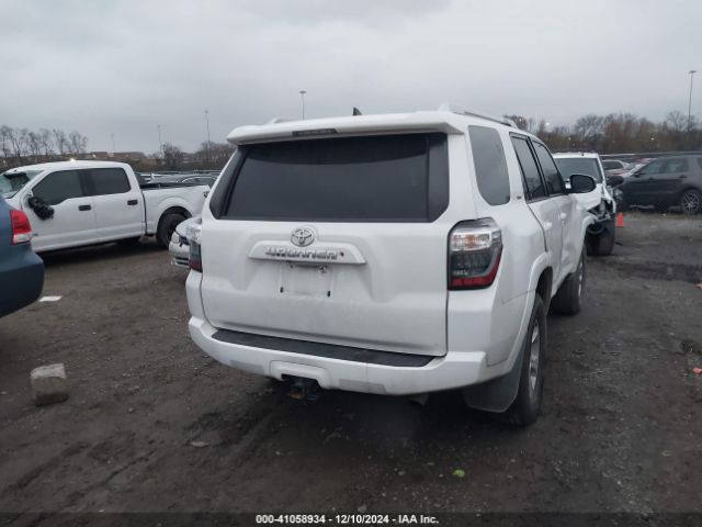 JTEZU5JR5E5083985 Toyota 4RUNNER SR5