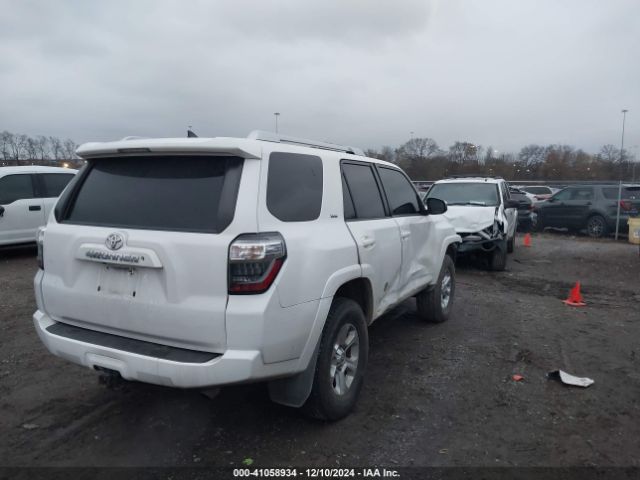 JTEZU5JR5E5083985 Toyota 4RUNNER SR5