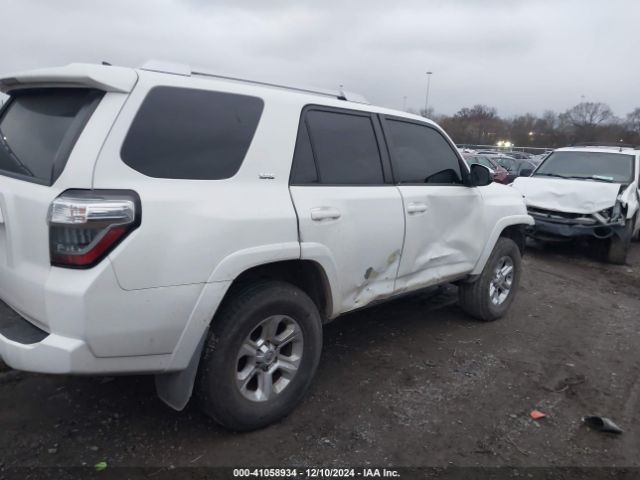 JTEZU5JR5E5083985 Toyota 4RUNNER SR5
