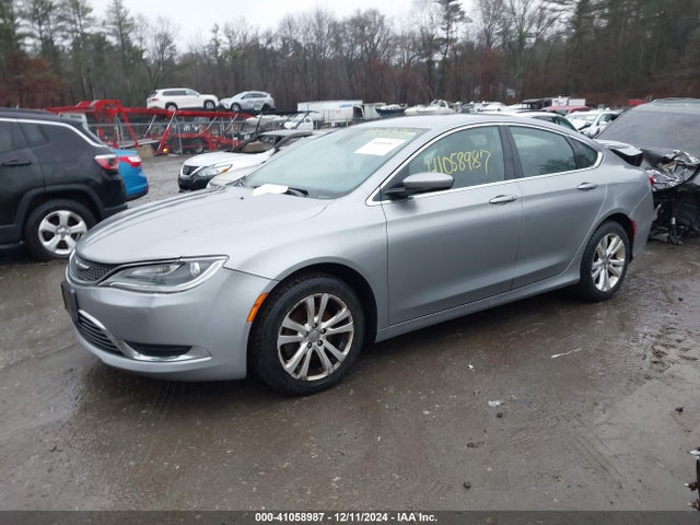 Chrysler 200 Limited 2015 1C3CCCAB3FN702285 Image 2