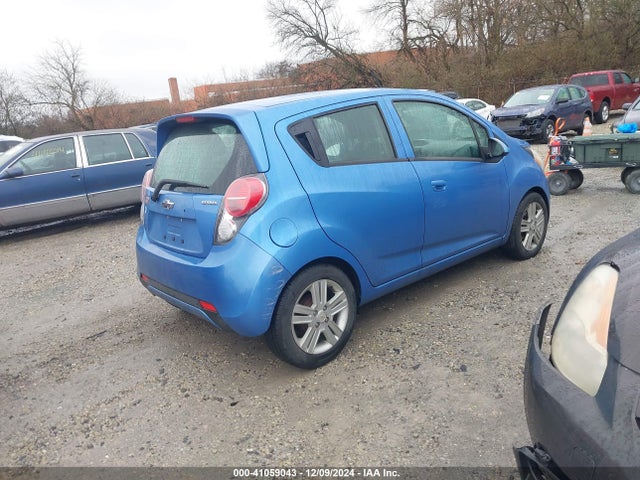 Chevrolet Spark 1lt Cvt 2015 KL8CD6S90FC736193 Image 4