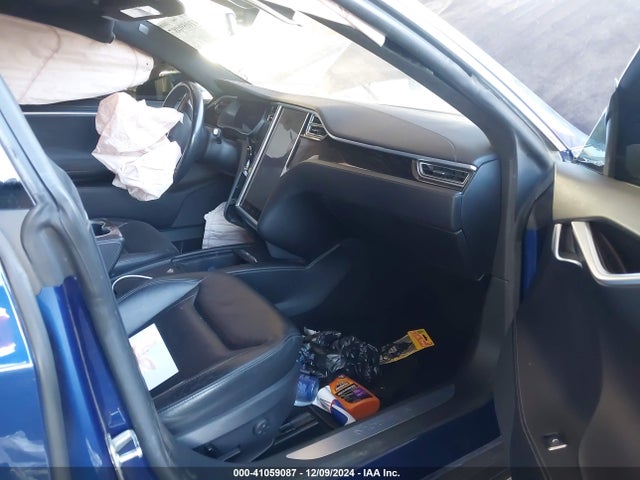 2016 TESLA MODEL S 5YJSA1E19GF148365 Photo 4