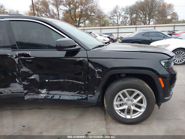 1C4RJKAG7P8816212 Jeep Grand Cherokee L Laredo 4x4
