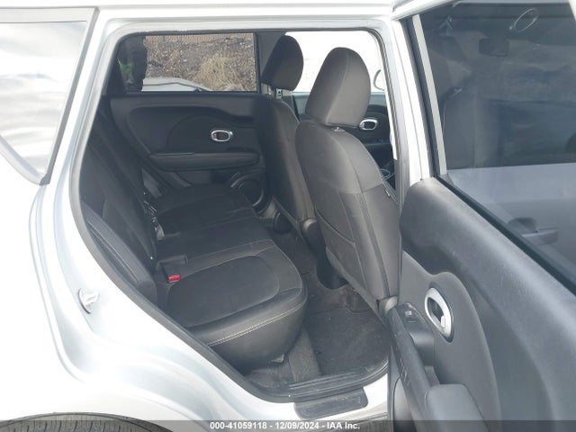KNDJN2A25E7702413 KIA Soul