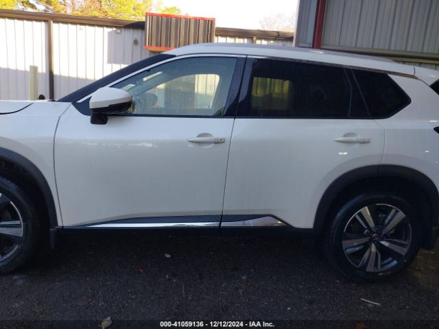 5N1AT3CA8MC754037 Nissan Rogue Sl Fwd