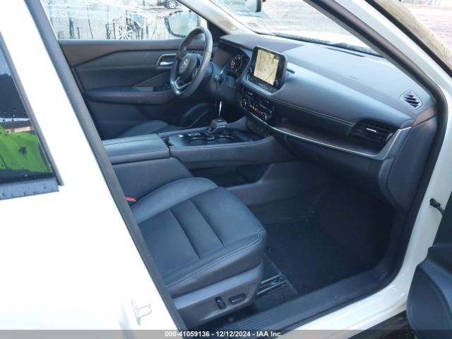 5N1AT3CA8MC754037 Nissan Rogue Sl Fwd