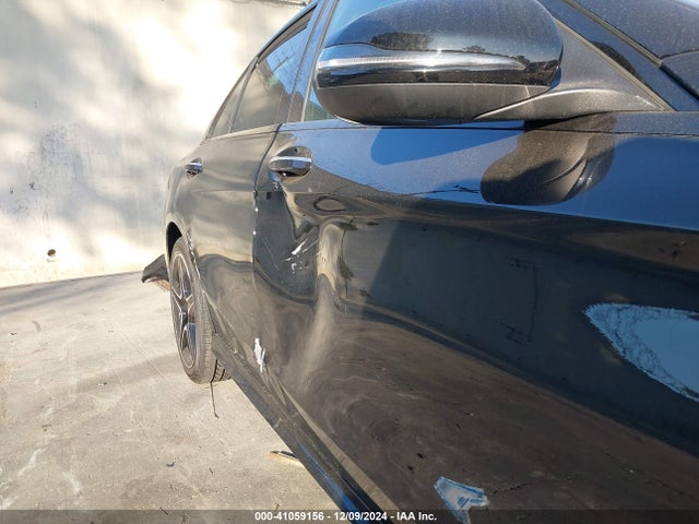 W1KWF8DB0MR611513 Mercedes-Benz C 300 Sedan