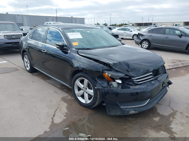 1VWBH7A30EC017869 Volkswagen Passat 2.5l Se