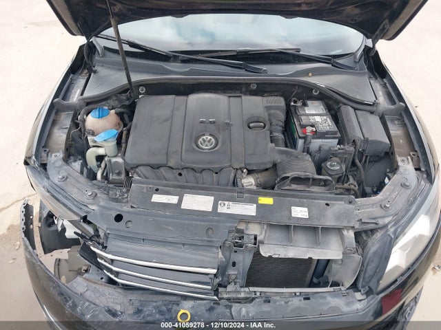 1VWBH7A30EC017869 Volkswagen Passat 2.5l Se