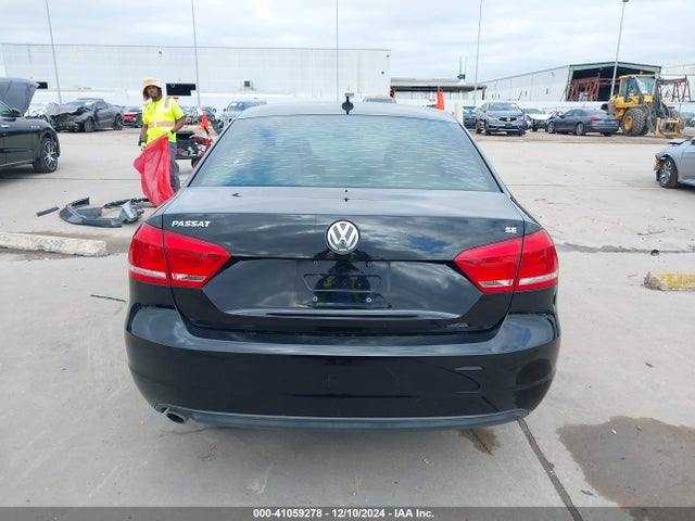 1VWBH7A30EC017869 Volkswagen Passat 2.5l Se