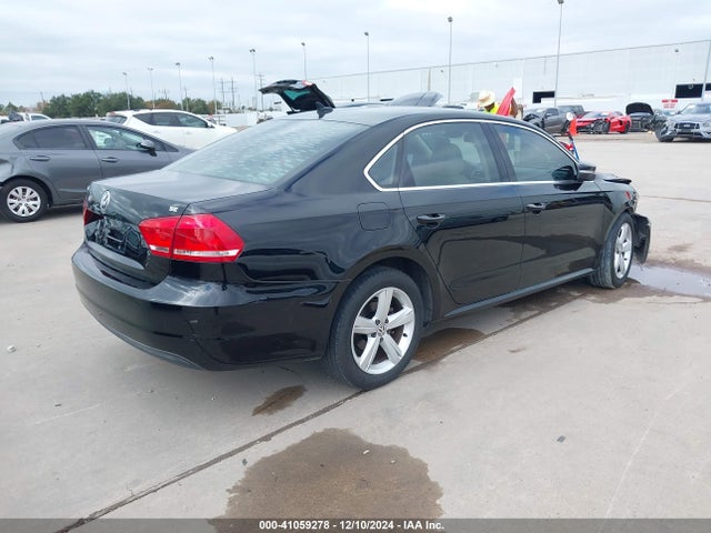1VWBH7A30EC017869 Volkswagen Passat 2.5l Se