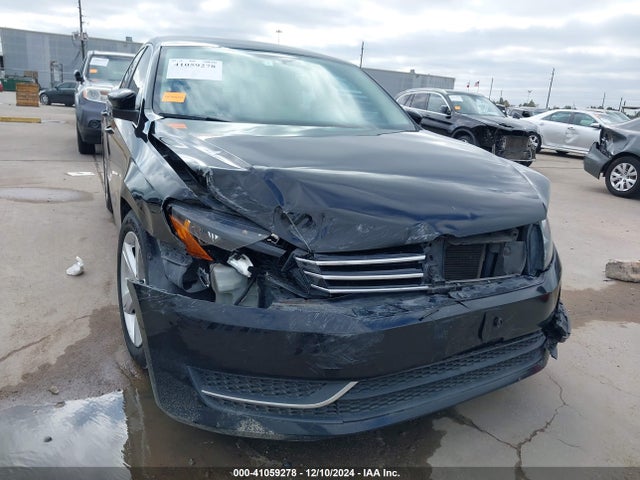 1VWBH7A30EC017869 Volkswagen Passat 2.5l Se