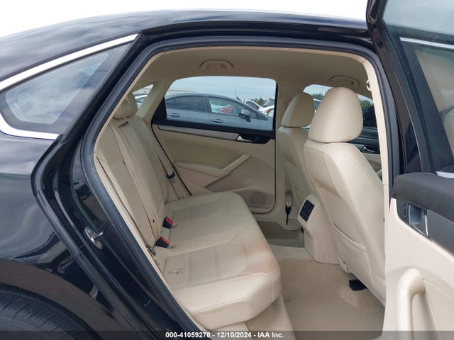 1VWBH7A30EC017869 Volkswagen Passat 2.5l Se