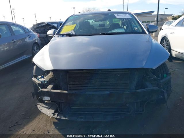 5NPD84LF4HH014497 Hyundai ELANTRA SE